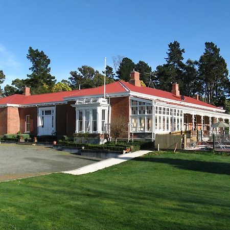 Ugbrooke Country Estate Hotel Lower Dashwood Eksteriør billede