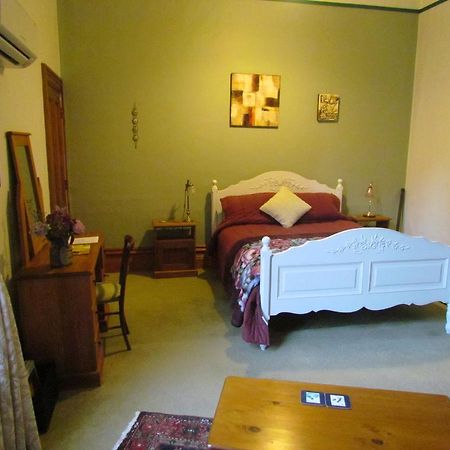 Ugbrooke Country Estate Hotel Lower Dashwood Eksteriør billede