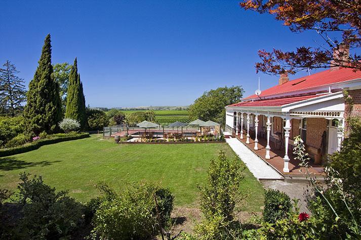 Ugbrooke Country Estate Hotel Lower Dashwood Eksteriør billede