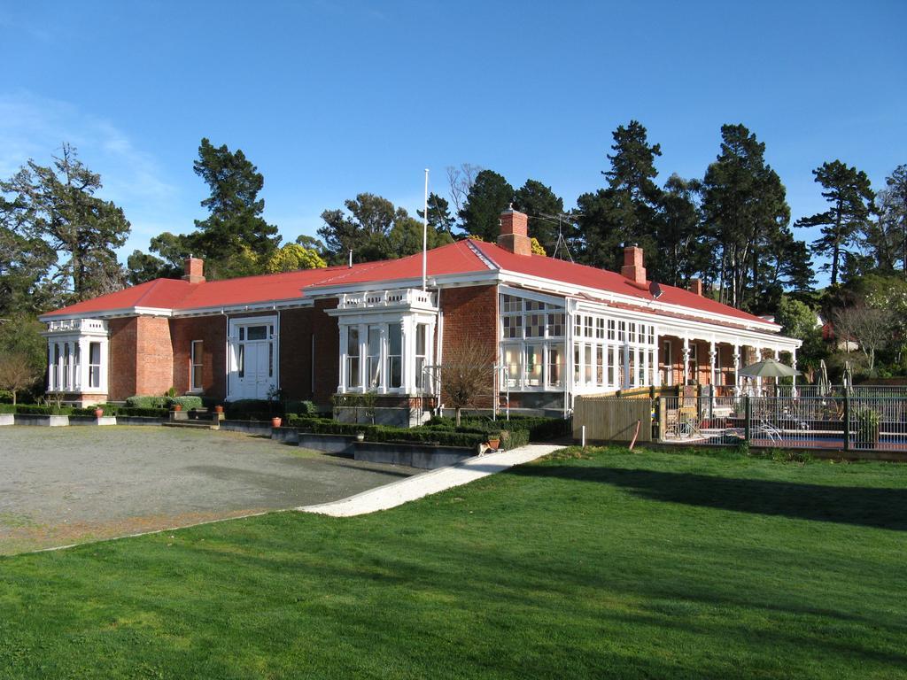 Ugbrooke Country Estate Hotel Lower Dashwood Eksteriør billede
